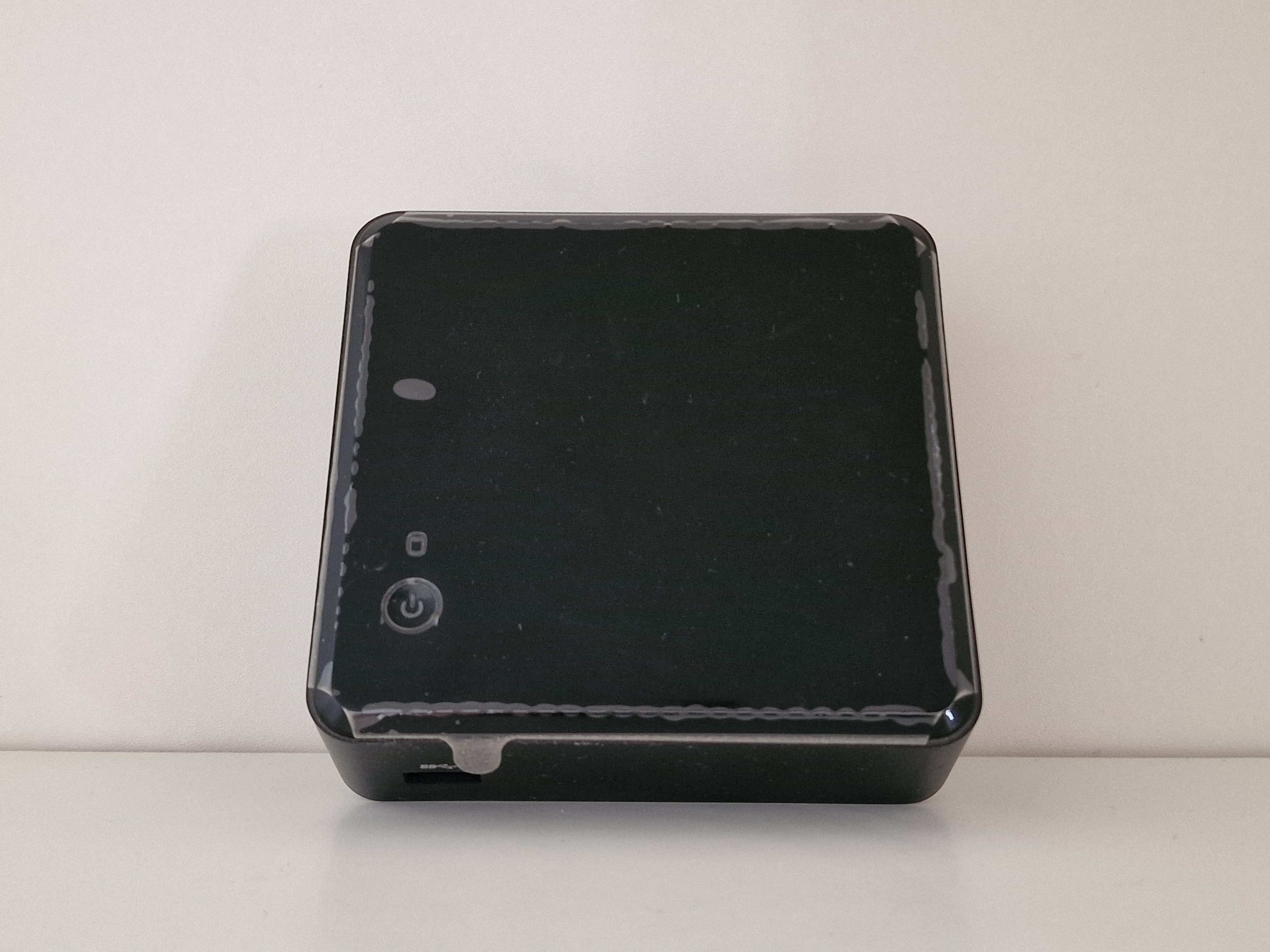 Intel NUC DC53427HYE (i5 8GB 128GB SSD) Asztali számítógép - használt - Image 4