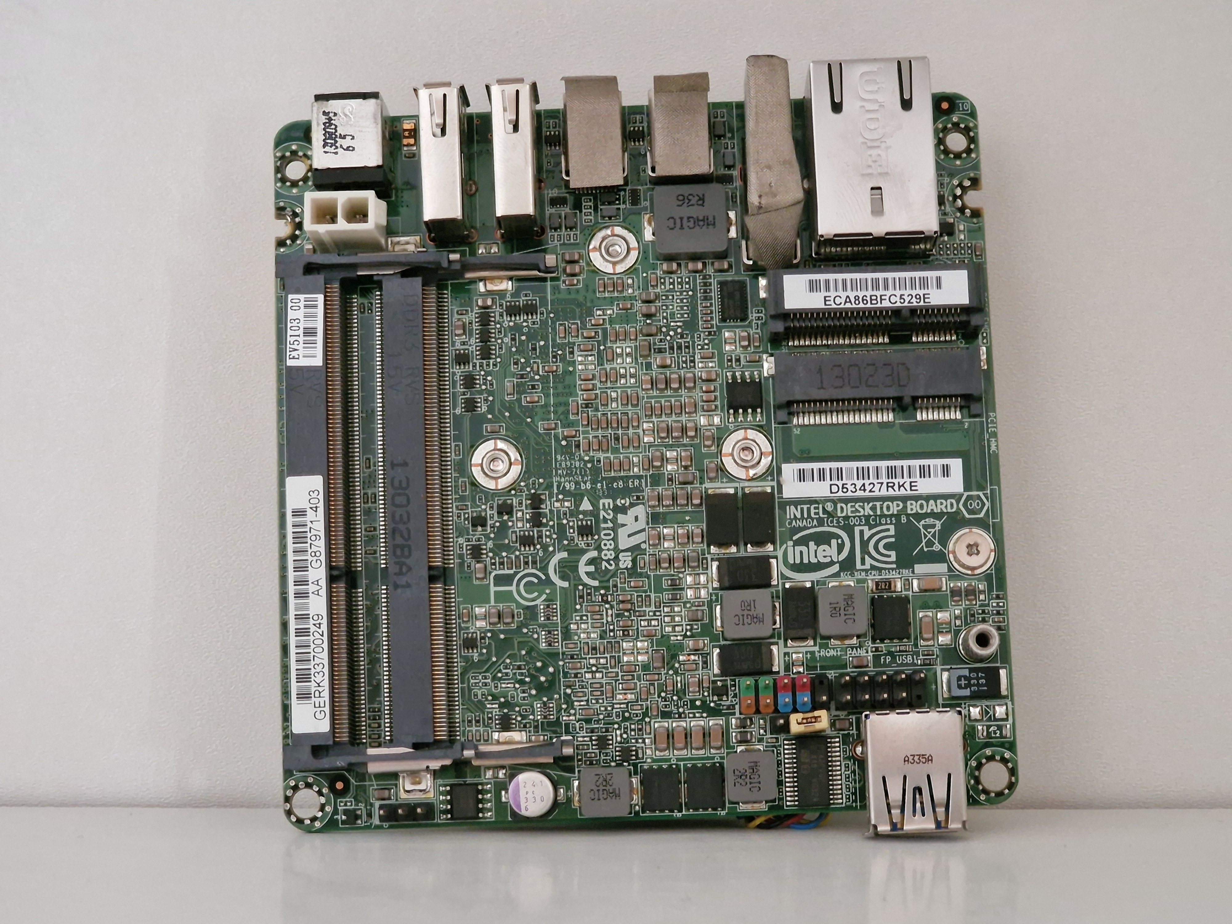 Intel NUC DC53427HYE (i5 8GB 128GB SSD) Asztali számítógép - használt - Image 7