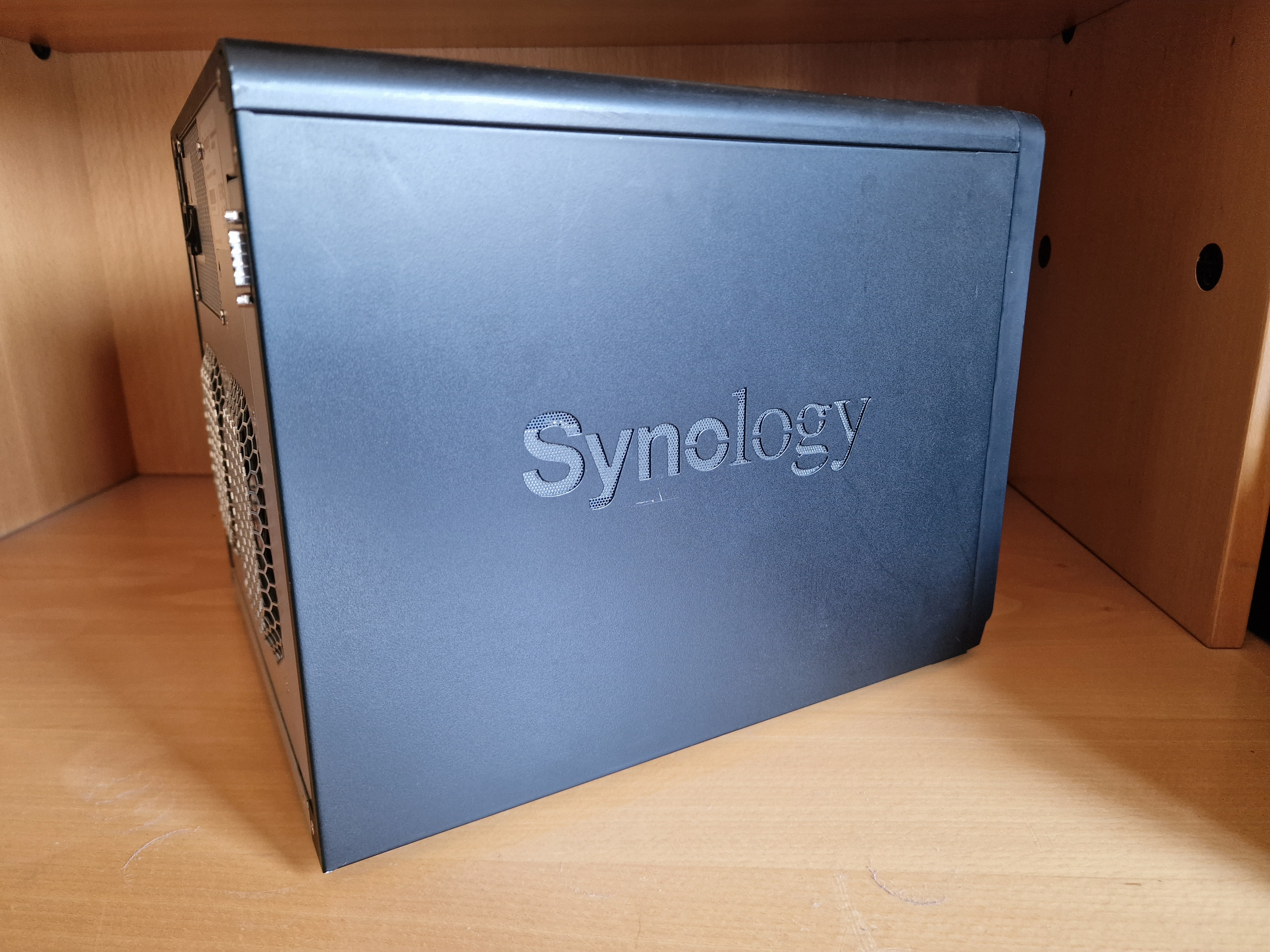 Synology DX1211 12 lemezes bővítőegység - használt - Image 4